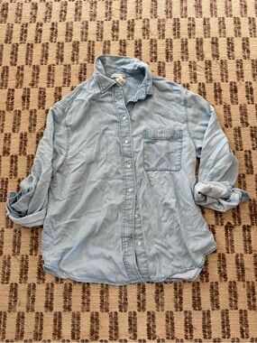 H&M Light Blue Women's chambray  Button-Down Shirt